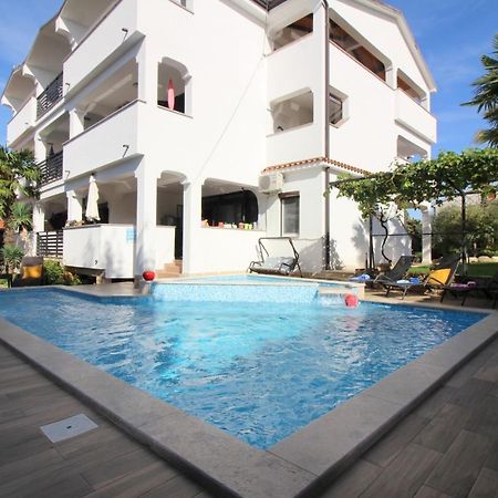 Dr. Igda Apartments بوريتش المظهر الخارجي الصورة