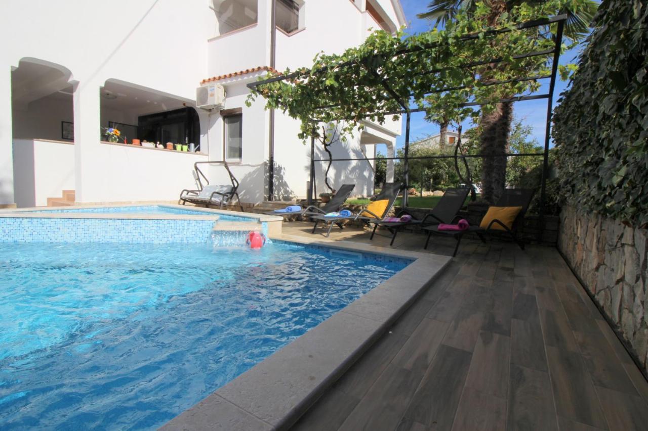 Dr. Igda Apartments بوريتش المظهر الخارجي الصورة
